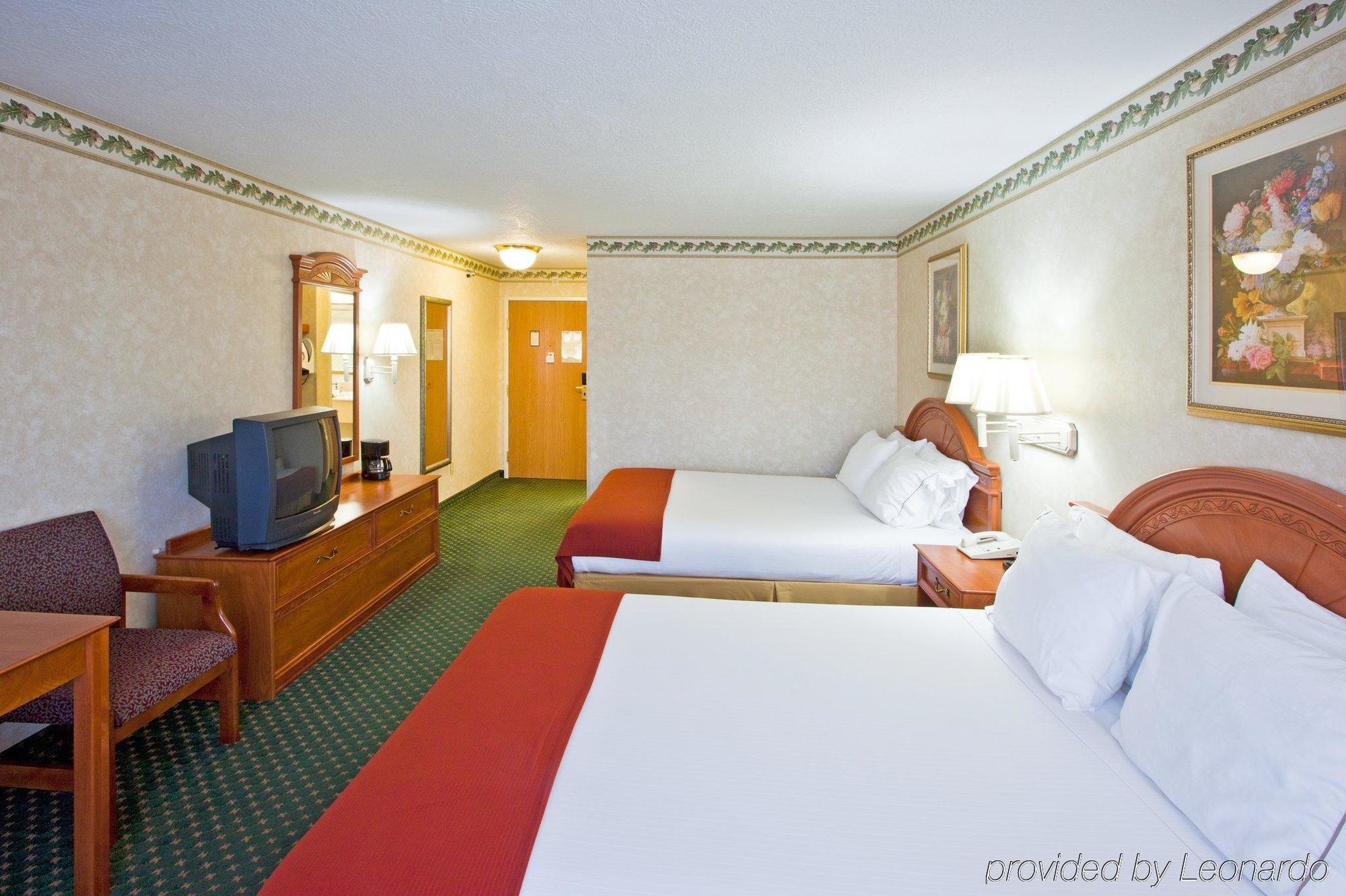 Holiday Inn Express Hotel & Suites Charlotte By Ihg Extérieur photo