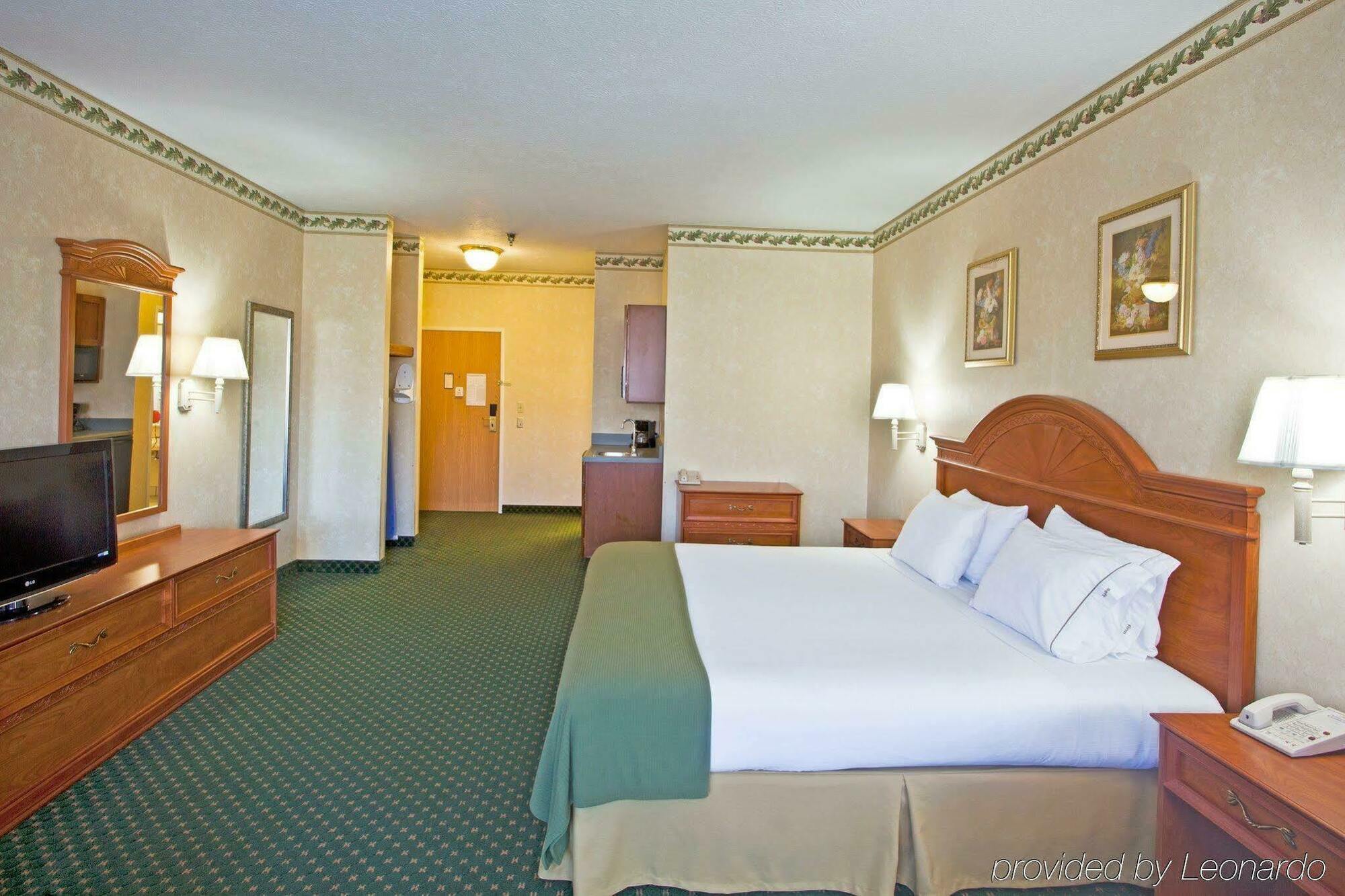 Holiday Inn Express Hotel & Suites Charlotte By Ihg Extérieur photo